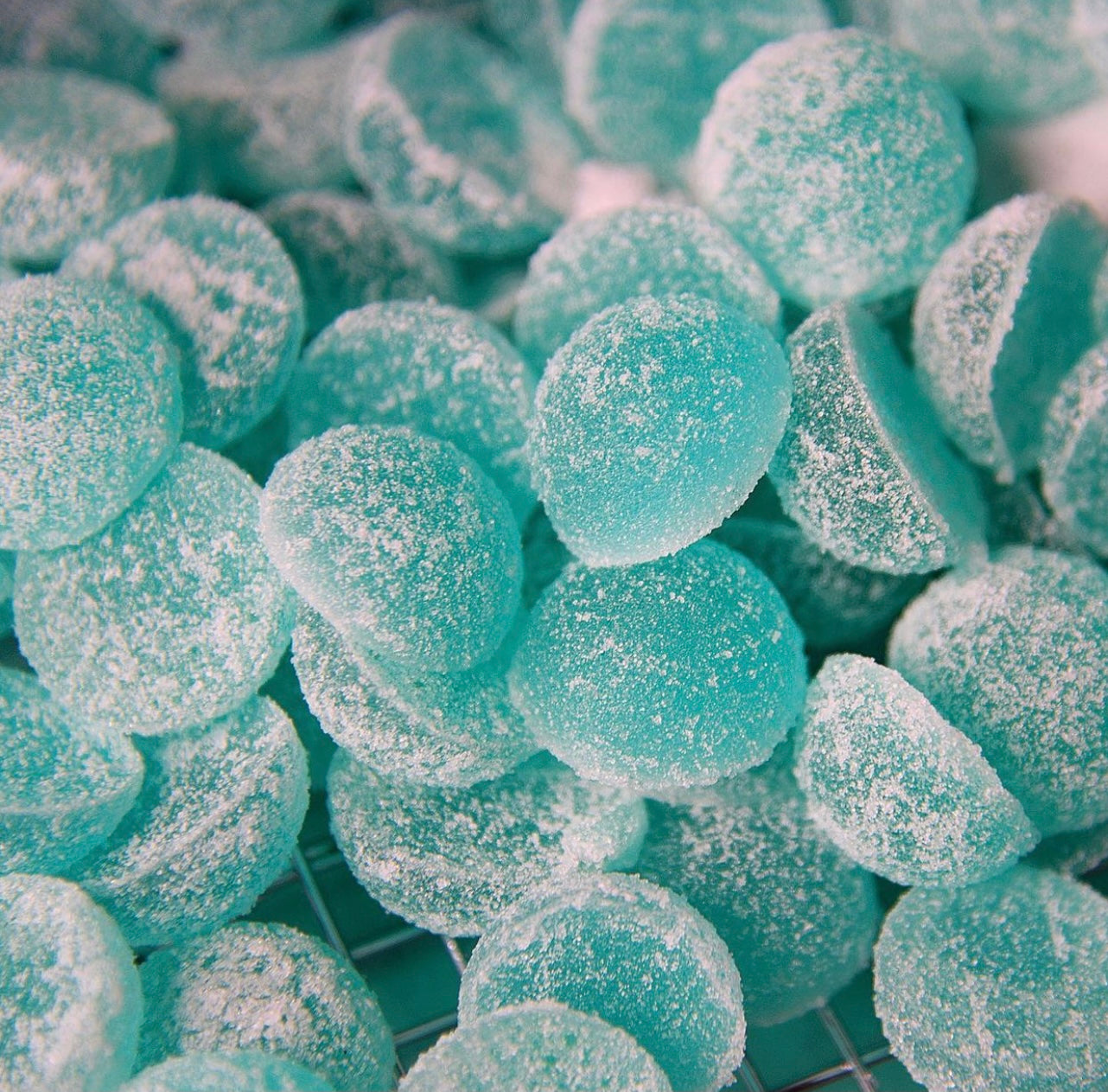 6 Reasons To Use Custom Gummy Molds For Candy & Edibles