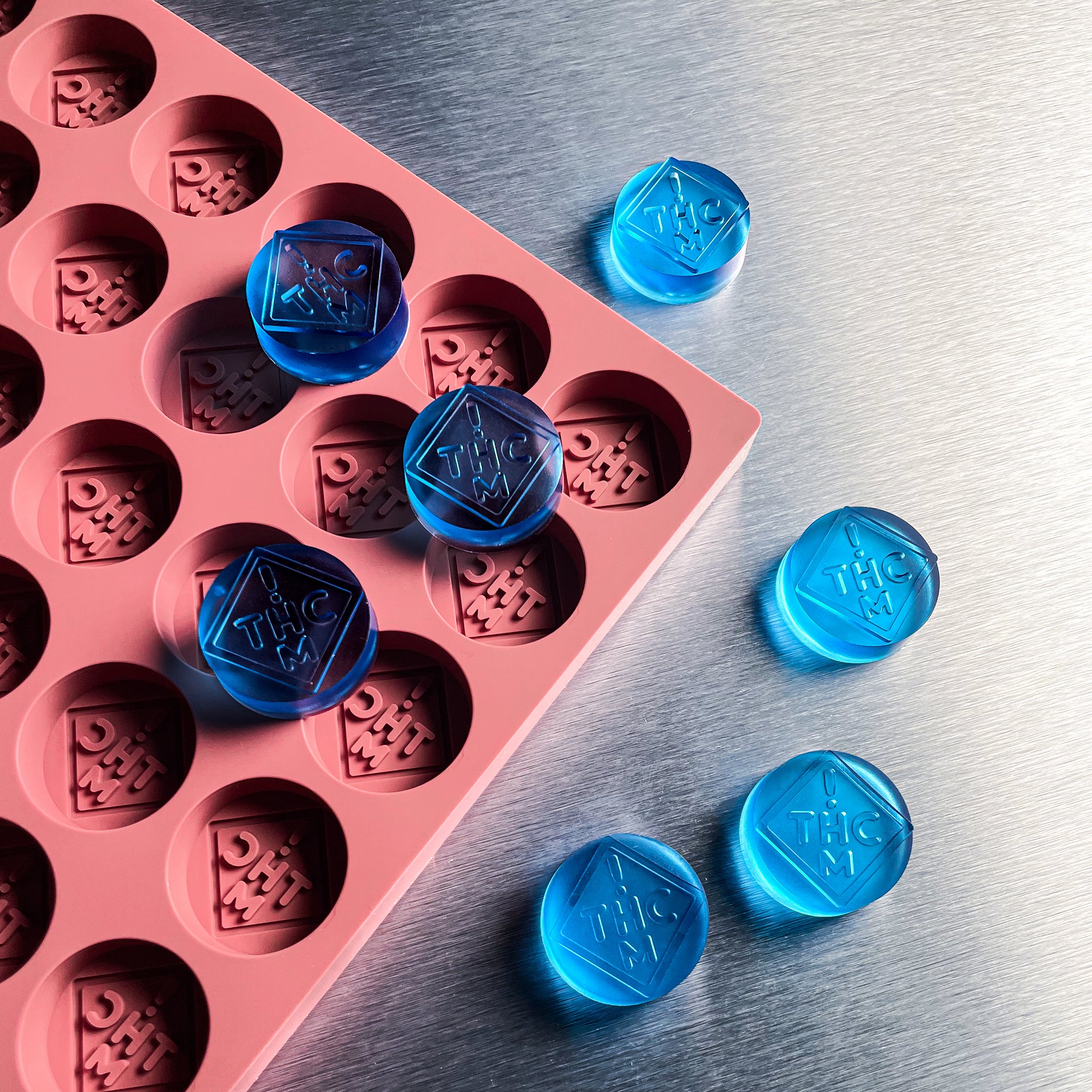 38灯 MOLDS / モールズ 38explore (サーティーエイトエクスプロー) LEDランタン MOLDS TOKYO